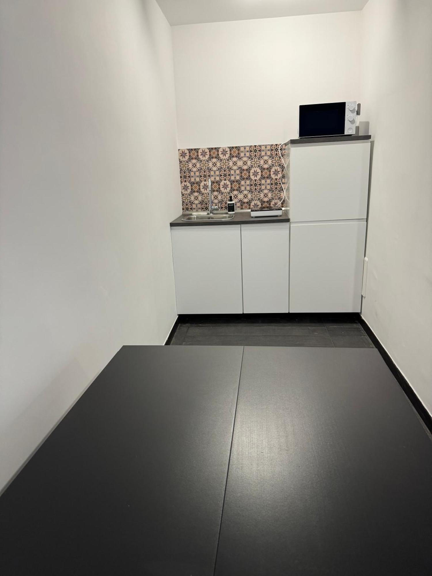 Black Room & Breakfast Bari Exteriör bild